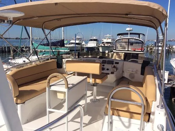 Slide: The Image of Mainship 390 Trawler 2001 - 9