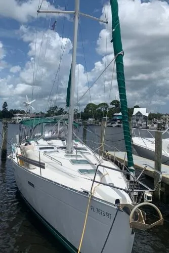 Slide: The Image of Beneteau 393 2004 - 0