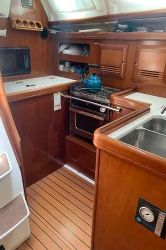 Slide: The Image of Beneteau 393 2004 - 10