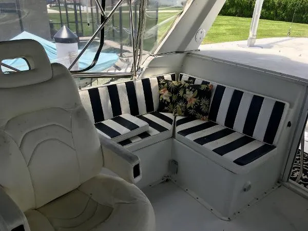 Slide: The Image of Hatteras 48 Cockpit Motor Yacht 1981 - 8