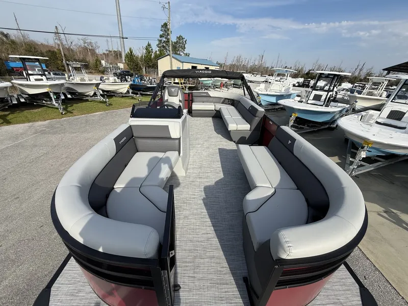 Slide: The Image of Viaggio Lago V 20 C 2026 - 4