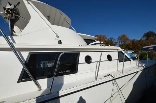 Slide: The Image of Barnett 54 Custom Powercat 2005 - 11