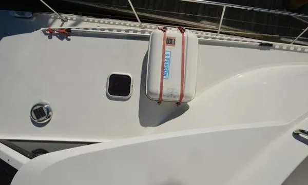 Slide: The Image of Barnett 54 Custom Powercat 2005 - 8