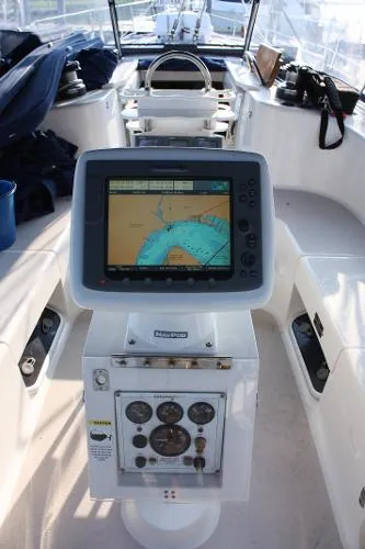 Slide: The Image of Catalina 470 2000 - 7