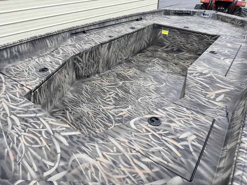 Slide: The Image of Alweld 1652 Invader 2026 - 4