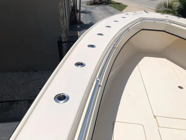 Slide: The Image of Contender 32 ST 2020 - 7