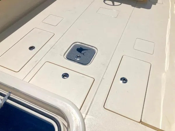 Slide: The Image of Contender 32 ST 2020 - 9