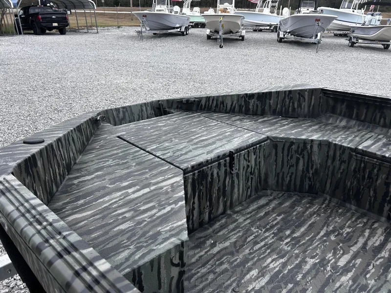 Slide: The Image of Edge Duck Boats HSPD Series 1656DB 2026 - 5