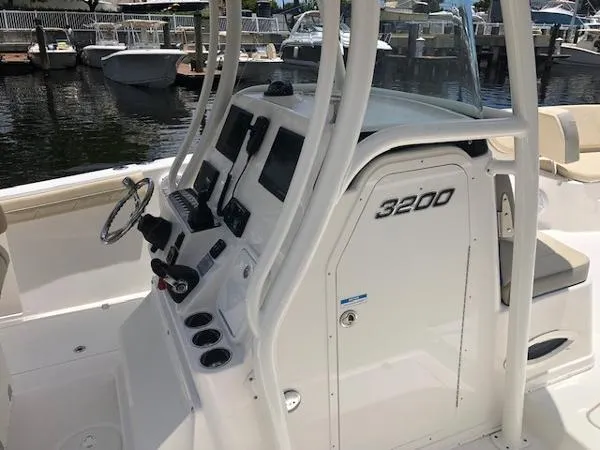 Slide: The Image of Century 3200 Center Console 2021 - 7