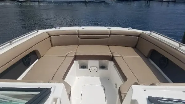 Slide: The Image of Sea Ray SDX 290 Outboard 2017 - 4