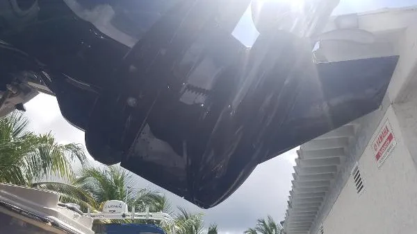 Slide: The Image of Sea Ray SDX 290 Outboard 2017 - 9