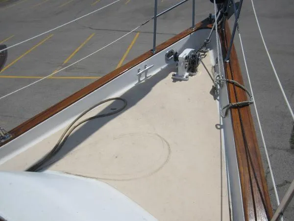 Slide: The Image of Endeavour 37 Ketch 1977 - 7