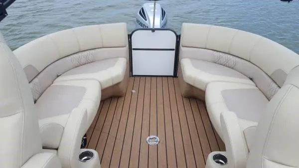 Slide: The Image of Coach Pontoons 250 RF Tritoon 2017 - 2