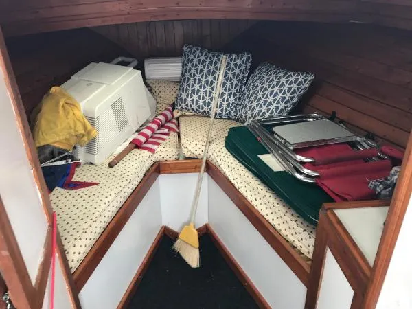 Slide: The Image of Hawk Vineyard Yachts Hawk 29 1980 - 9