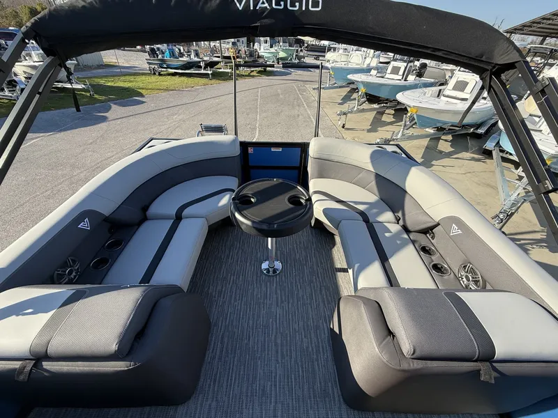 Slide: The Image of Viaggio Lago X 22U 2026 - 4
