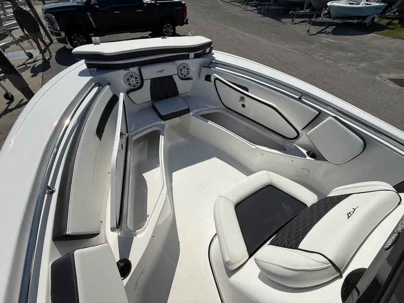 Slide: The Image of Tidewater 220 LXF 2026 - 10