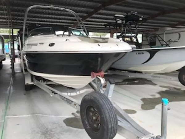 Slide: The Image of Sea Ray 26 Sundeck 2005 - 6