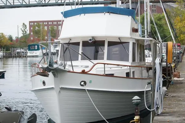 Slide: The Image of Grand Banks 36 Europa 1988 - 3