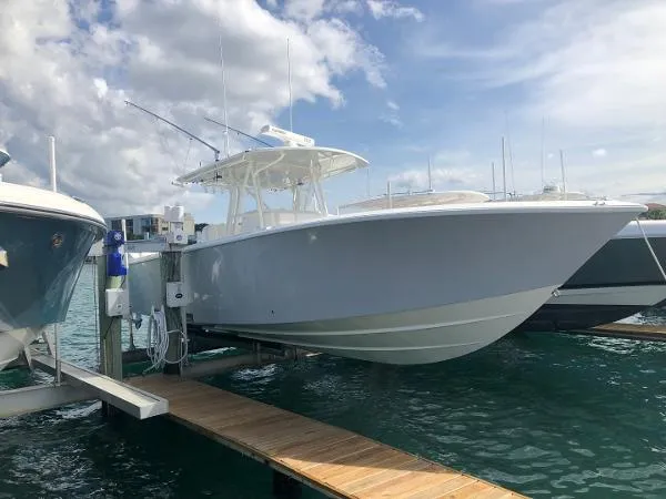 Slide: The Image of SeaVee 370z 2018 - 0