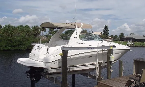 Slide: The Image of Sea Ray Sundancer 2001 - 1