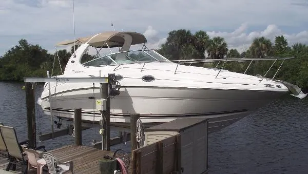 Slide: The Image of Sea Ray Sundancer 2001 - 2