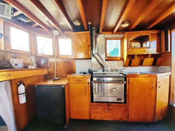 Slide: The Image of Custom Stockland Trawler 36 1966 - 10