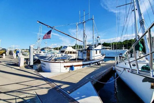 Slide: The Image of Custom Stockland Trawler 36 1966 - 2