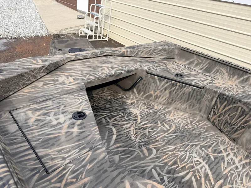 Slide: The Image of Alweld 1652 Invader 2026 - 9