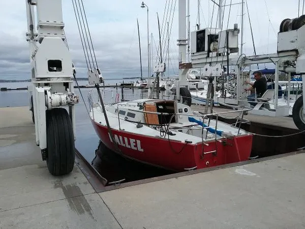 Slide: The Image of J Boats J30 1979 - 1