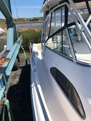 Slide: The Image of Grady-White Marlin 300 2001 - 4