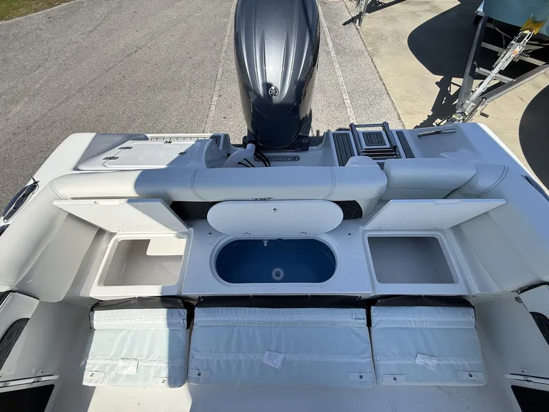 Slide: The Image of Tidewater 220 LXF 2026 - 11