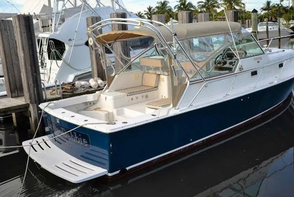 Slide: The Image of Mainship Pilot 2000 - 10
