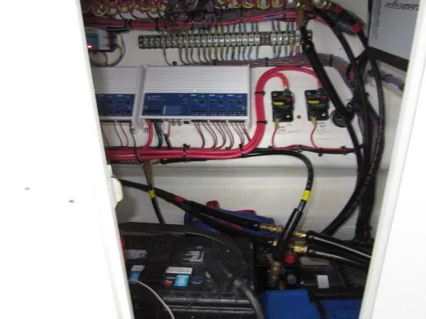 Slide: The Image of Sea-Lion Center Console 2019 - 11