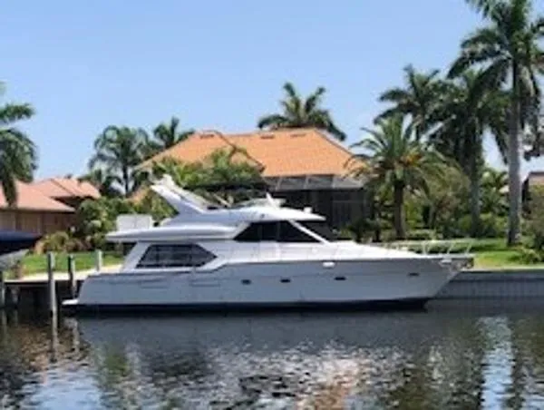 Slide: The Image of Bayliner 5288 Pilot House Motoryacht 1999 - 0