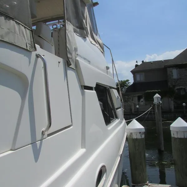 Slide: The Image of Silverton 352 Motor Yacht 2000 - 1