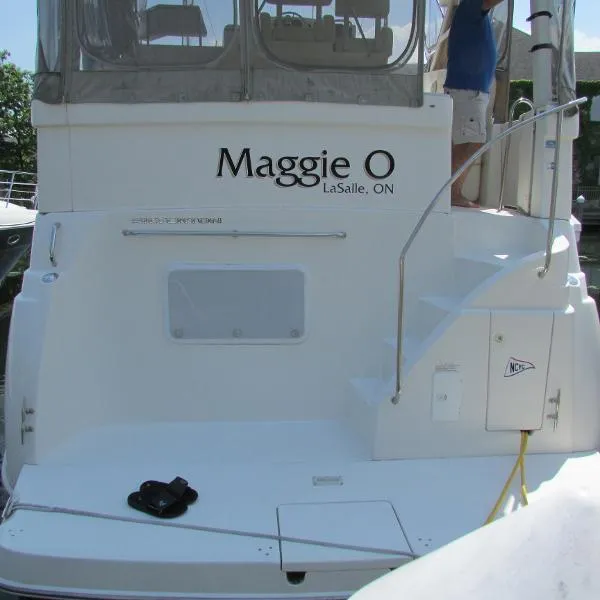 Slide: The Image of Silverton 352 Motor Yacht 2000 - 3