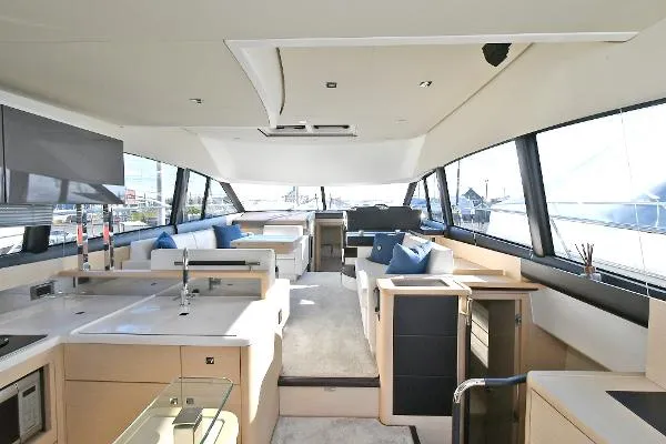 Slide: The Image of Prestige 500 Flybridge 2016 - 1