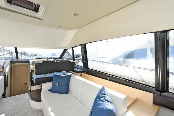 Slide: The Image of Prestige 500 Flybridge 2016 - 10