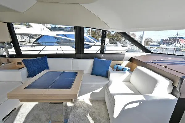 Slide: The Image of Prestige 500 Flybridge 2016 - 8