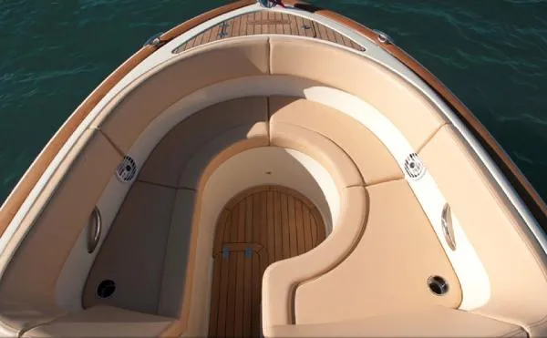 Slide: The Image of Chris-Craft Launch 32 2014 - 6