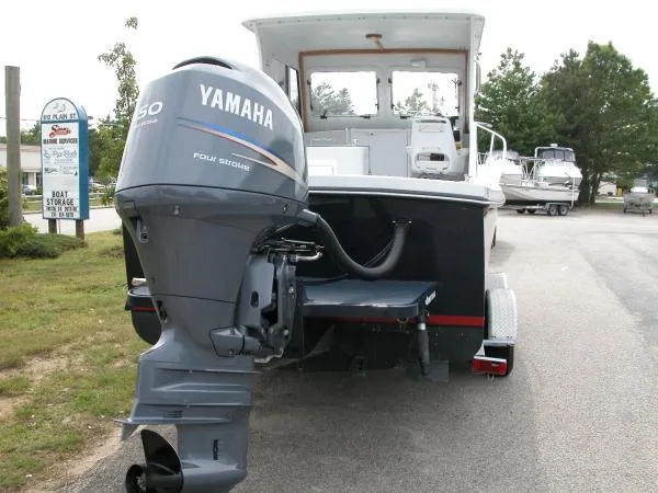 Slide: The Image of Eastern 248 Explorer 2010 - 4