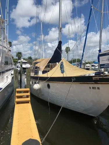 Slide: The Image of Young Sun Pilothouse Cutter 1983 - 2