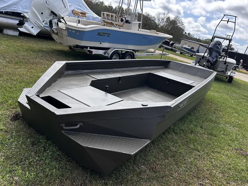 Slide: The Image of Edge Boats 1756DB 2026 - 5