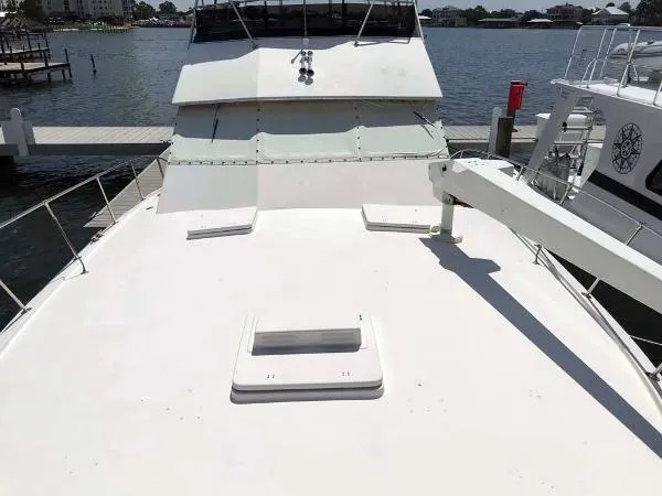 Slide: The Image of Hatteras 46 Sport Fisher 1975 - 4