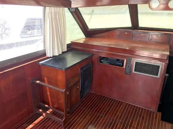 Slide: The Image of Hatteras 46 Sport Fisher 1975 - 8