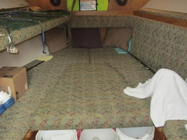 Slide: The Image of Albemarle 320 Express Fisherman 2000 - 2