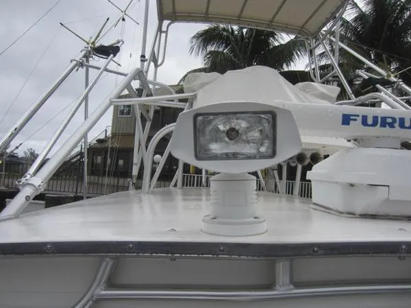 Slide: The Image of Albemarle 320 Express Fisherman 2000 - 8