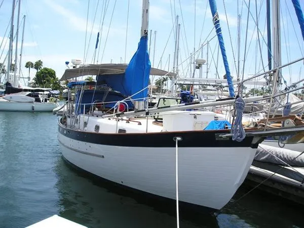 Slide: The Image of Young Sun Bluewater Cruiser 35 1986 - 0