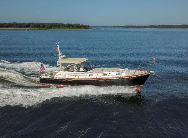 Slide: The Image of Grand Banks Eastbay 43 Ex 2000 - 0