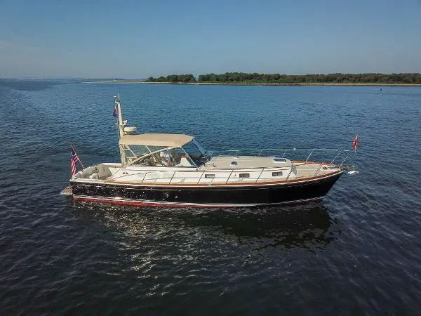 Slide: The Image of Grand Banks Eastbay 43 Ex 2000 - 3
